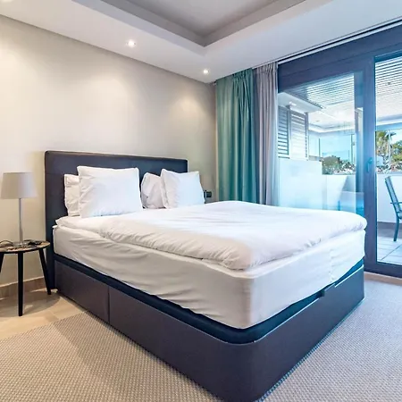 דירה Bdp- Luxury 1 Bedroom Frontline Beach אסטפונה